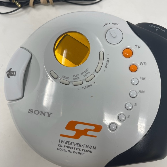 Sony Walkman D-FS601 CD Player With Original Headphones - Picture 3 of 6